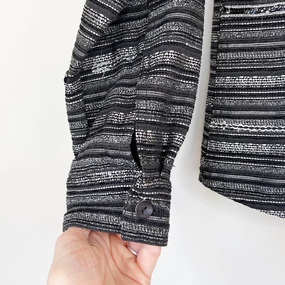 Chicos Womens Black and Silver Buttoned Blazer (Sz. 1) - Picture 6 of 7